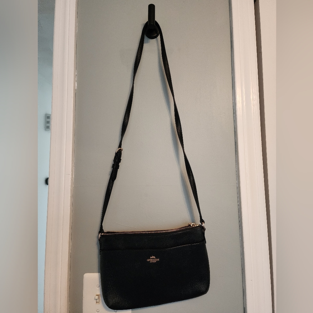 Coach black purse - Picture 3 of 7